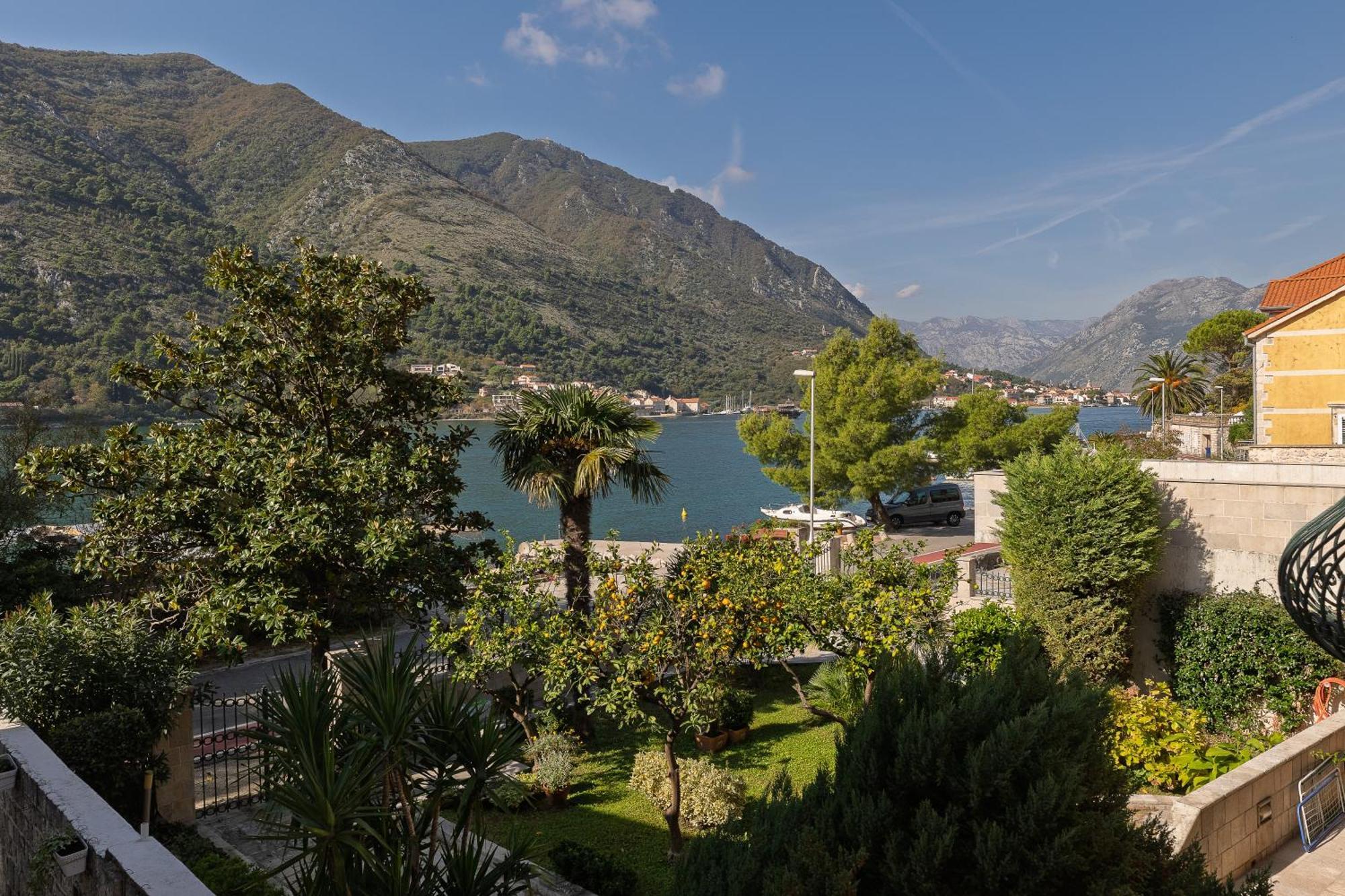 Verdi Cattaro Esterno foto