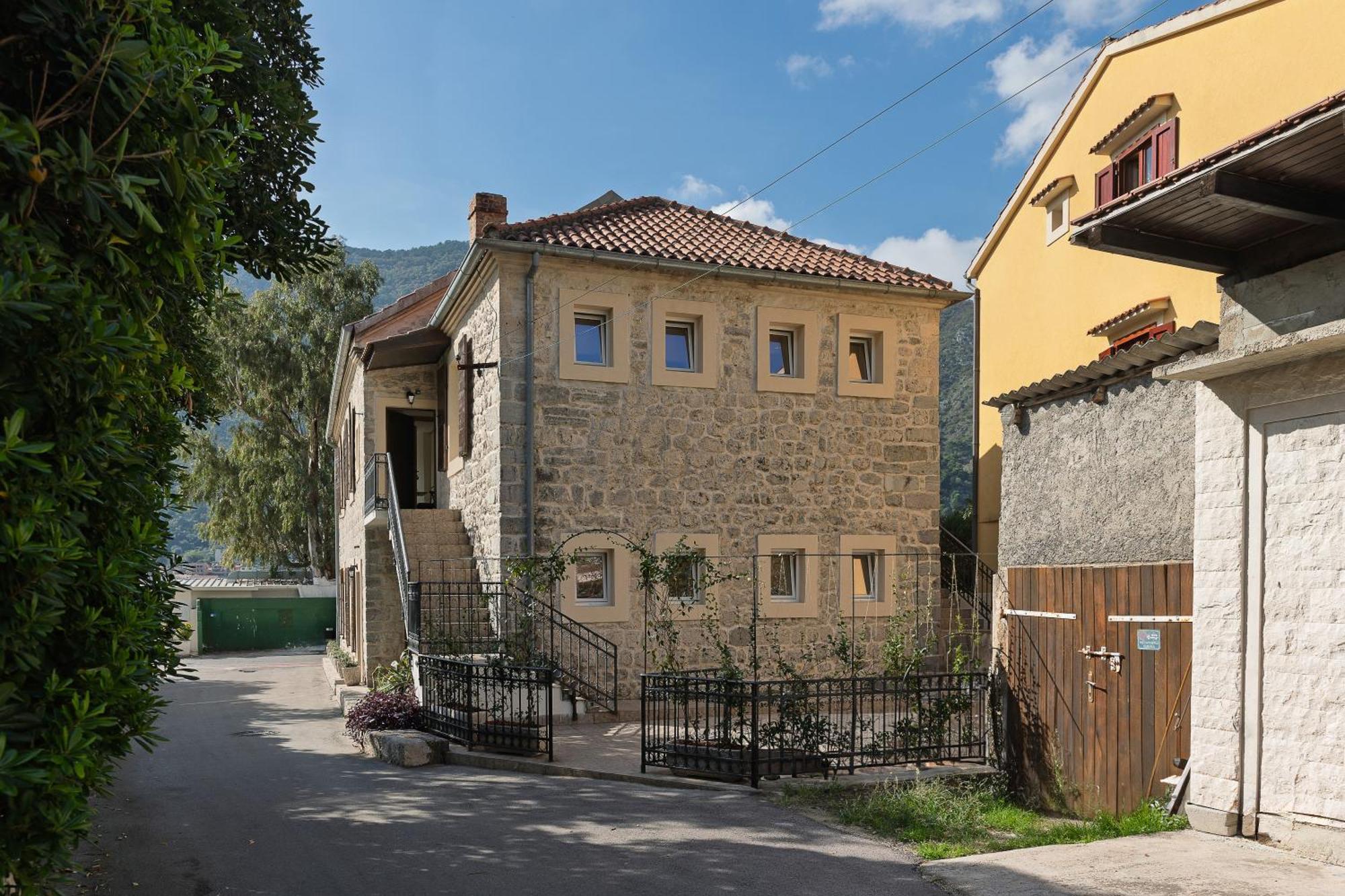 Verdi Cattaro Esterno foto