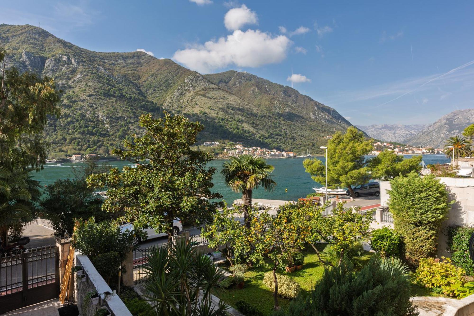 Verdi Cattaro Esterno foto